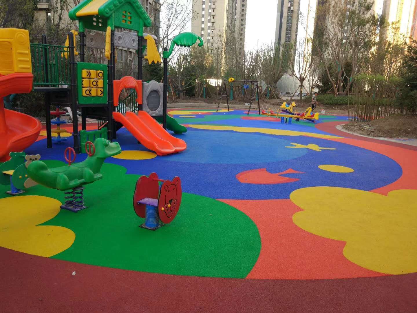 市场覆盖与服务经验